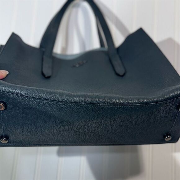 Coach Charlie Carryall Midnight Silver Tote Pebbled Leather Bag Classic Travel - Picture 8 of 11
